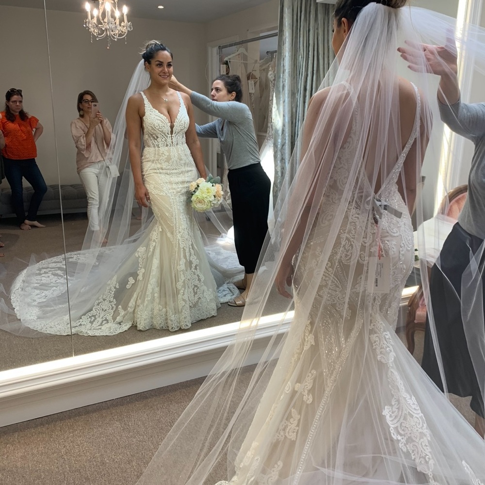 Wedding dress